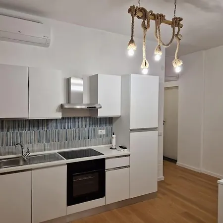 Apartment Il Faro In Centro Vicino Pompei Amalfi Sorrento Castellammare di Stabia